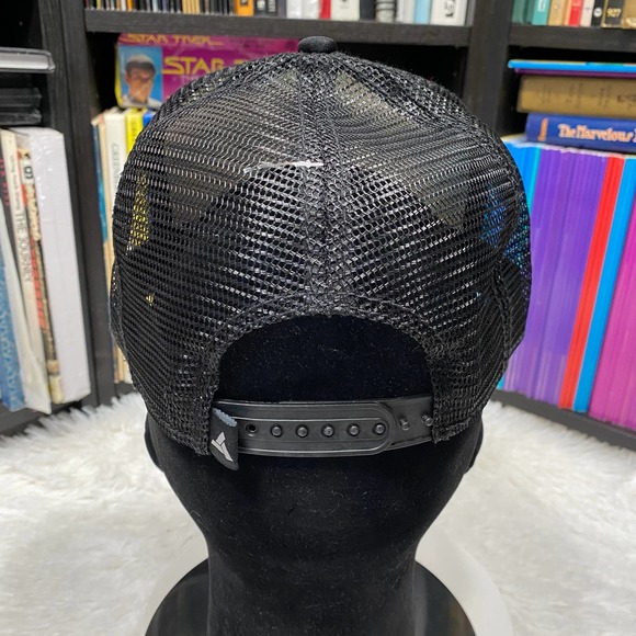 ASSASSINS CREED UNITY TRUCKER HAT "NWOT" - Picture 3 of 5